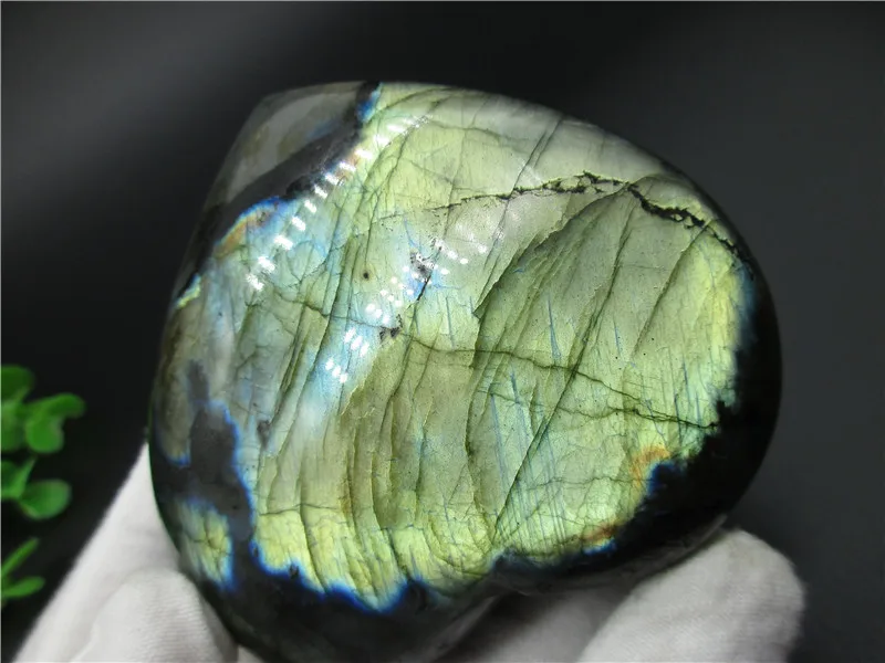 

High Quality Natural Blue Light Labradorite Stone Heart Shape Mineral Crystal Specimen Feng Shui Home Decoration Collection