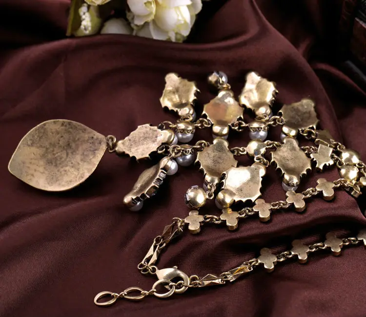 Ожерелье высокая мода веер королевское дело преувеличенный золотой цвет Длинные