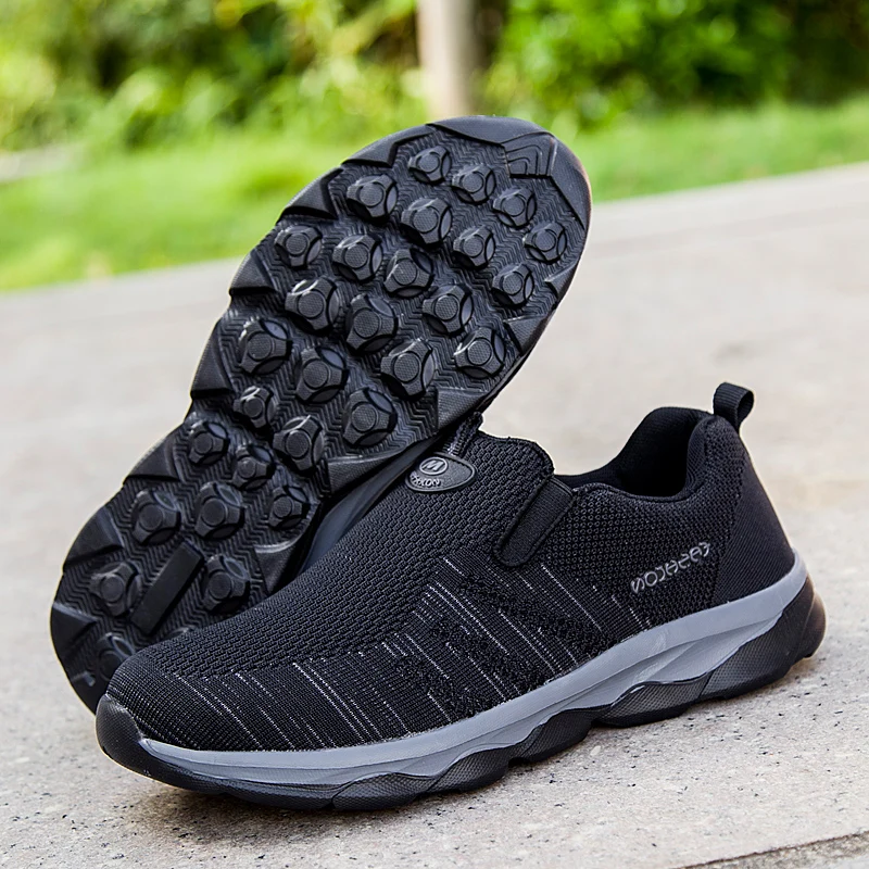 Fotwear Men outdoor sneakers Features cool sporty style and all day comfort casual shoes Memory Foam insole Padded collar | Обувь