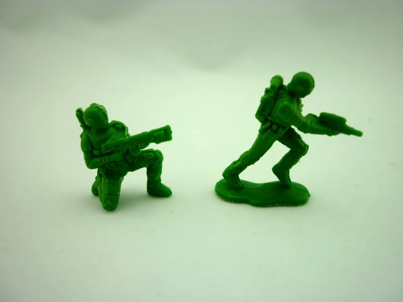 Мини Пластик солдат игрушки Зеленый Army Для мужчин цифры 8 стилей 200 шт./лот наугад