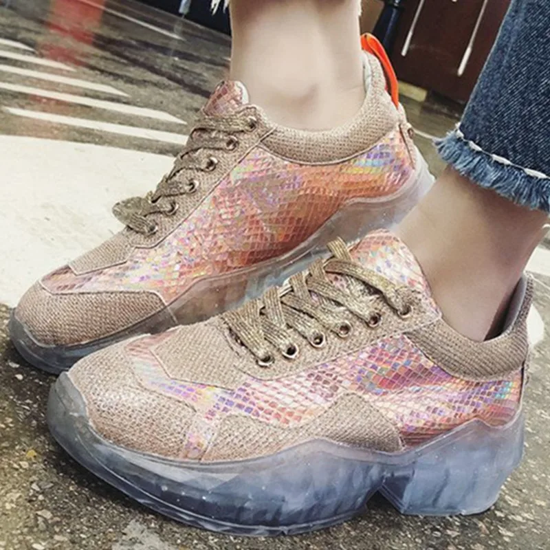 Новинка 2019 года женская повседневная обувь с лазером Весенняя на платформе