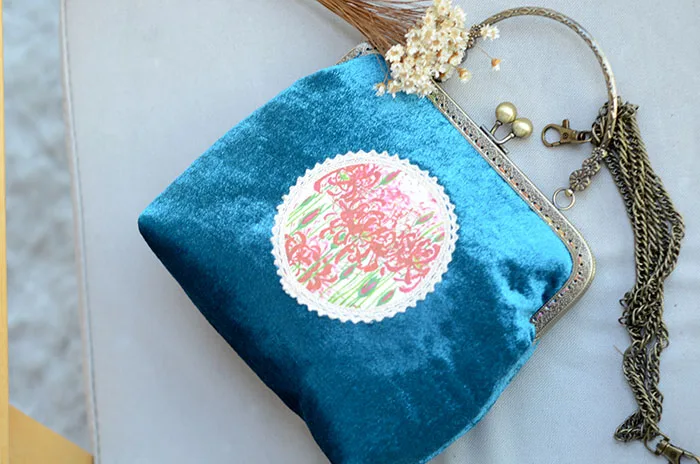 Angelatracy 2018 New Hot Vintage Floral Lace Higanbana Clasp Chain Metal Frame Velvet Crossbody Women's Shoulder Totes Shell Bag | Багаж и