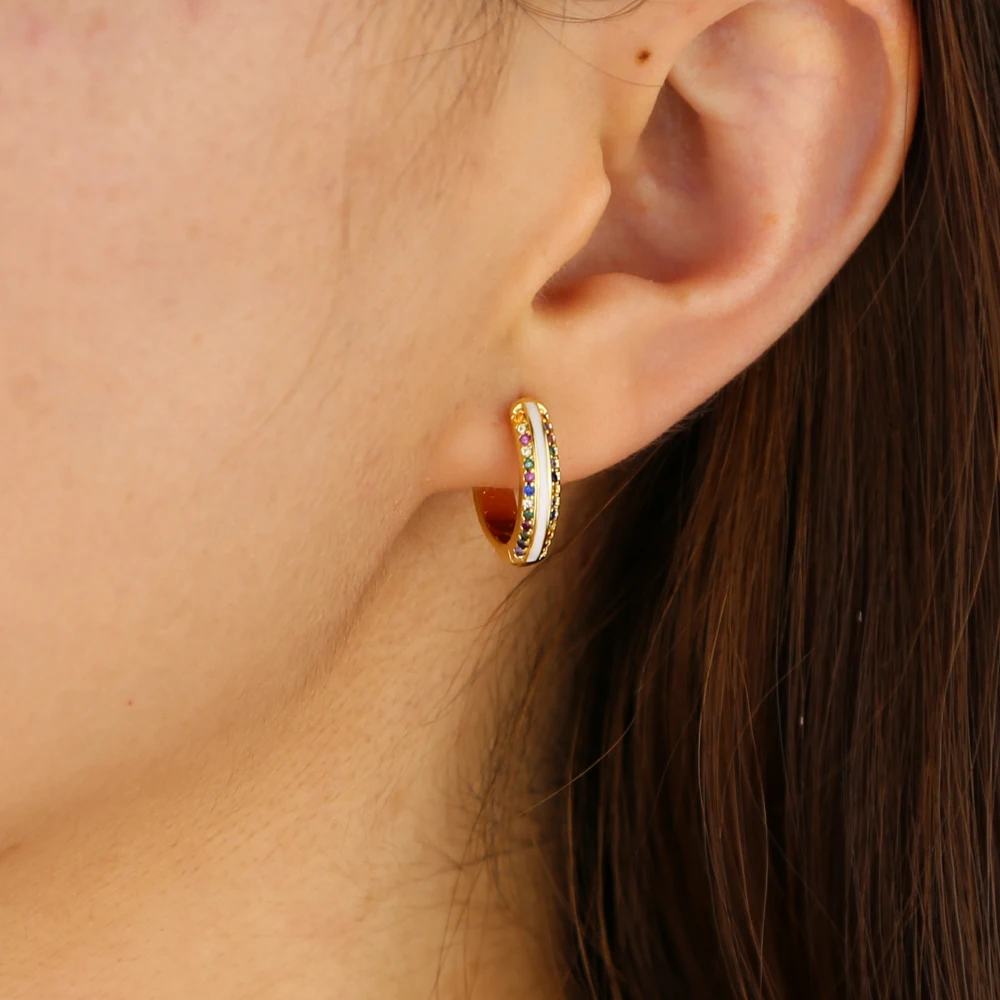 Золотые мини серьги кольца для девочек Женская белая эмаль и крошечный Радужный