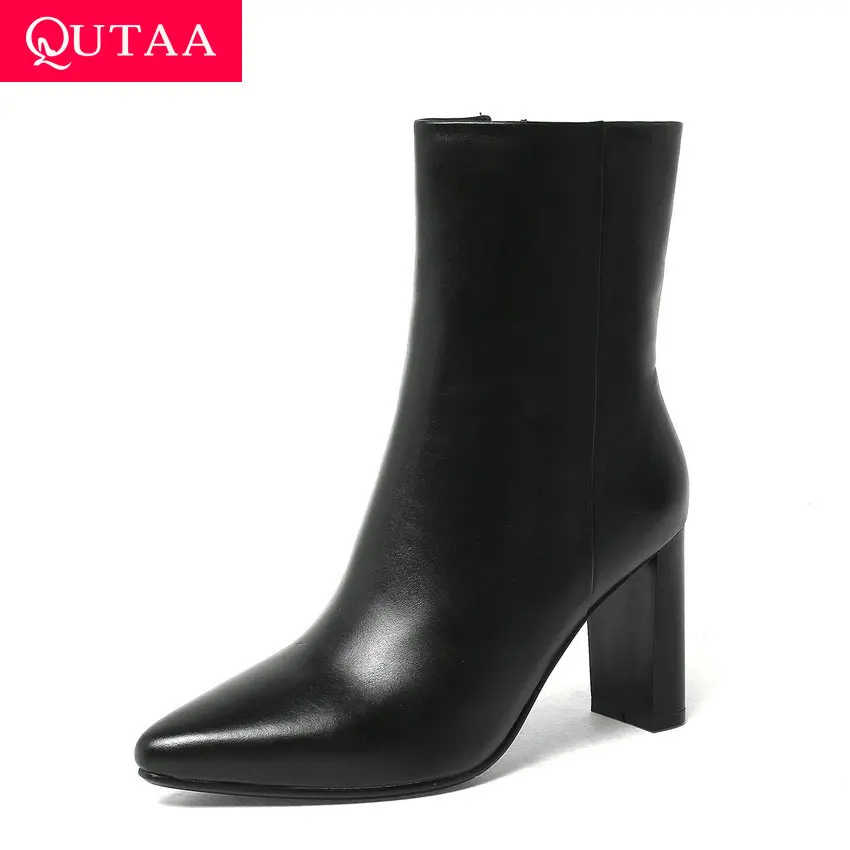Женские короткие ботинки QUTAA из натуральной кожи на молнии с острым носком