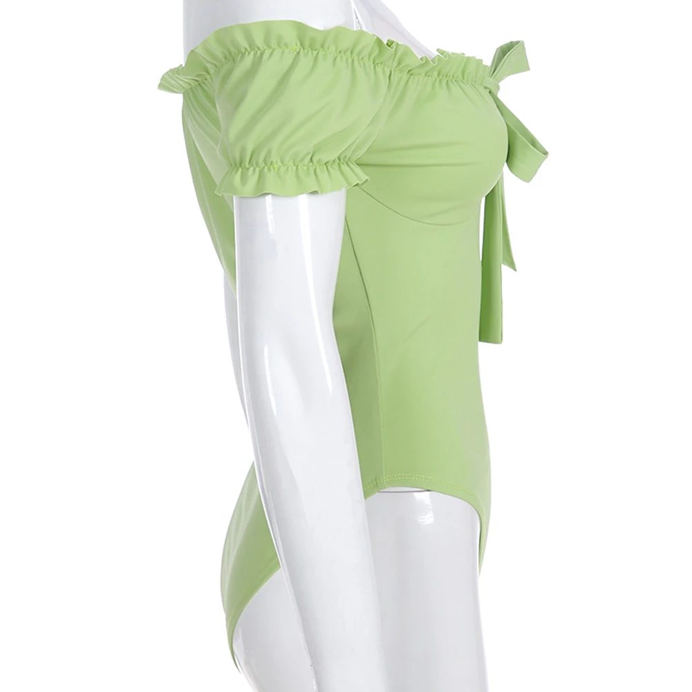 Женский короткий комбинезон с открытыми плечами повседневный поясом черный