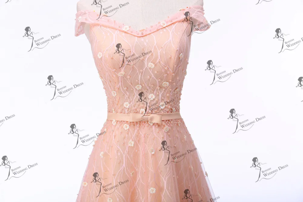 Женское длинное вечернее платье розовое элегантное с открытыми плечами вечерние