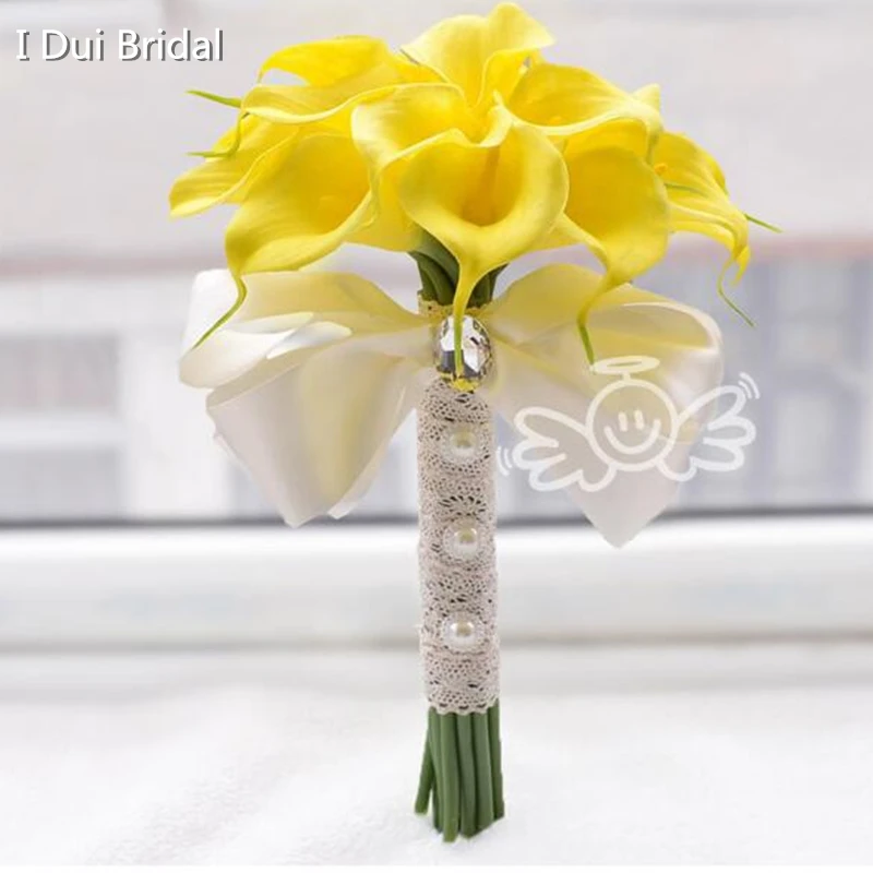 

Calla Flower Bridal Bouquet with Crystal Rhinestone Handle Wedding Guest Hand Flower Maid of Honor