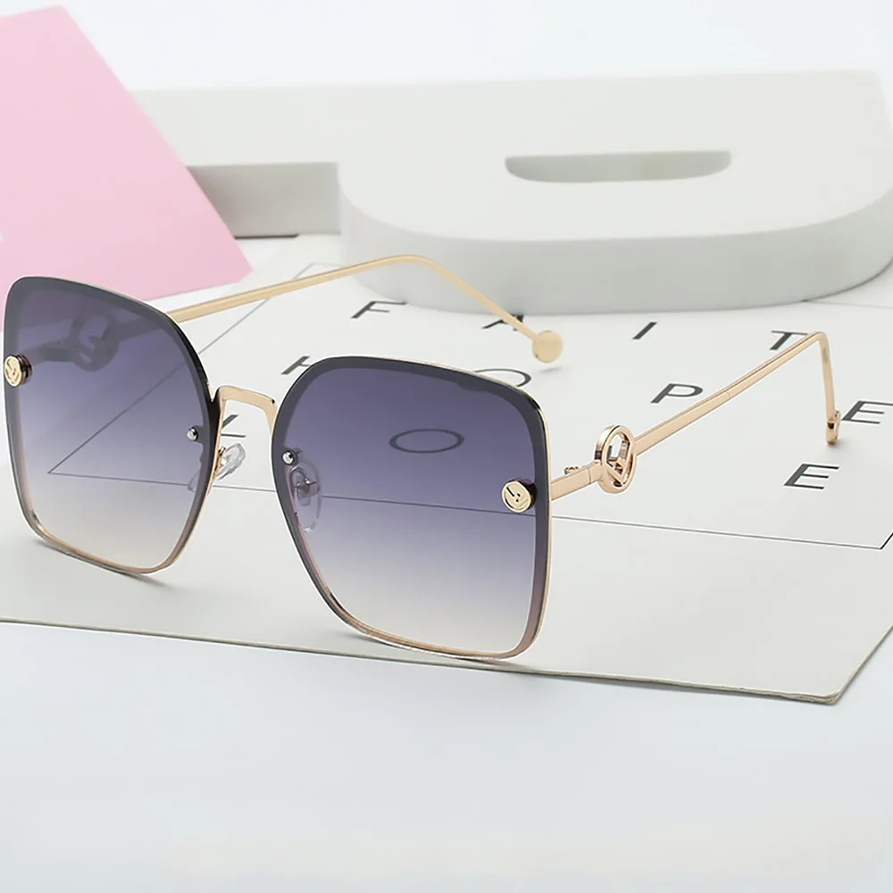 Retro F Designer Square Sunglasses Women Men Oversized Vintage Glasses Black Sun Glasses Shades UV400 Accessory Eyeglasses