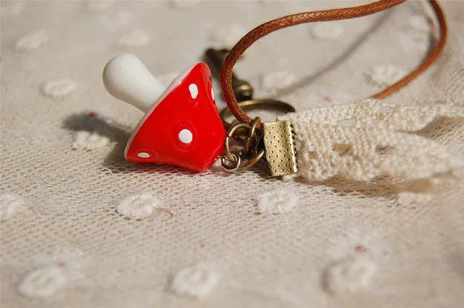 Красный гриб кулон Цепочки и ожерелья с ключевыми Алиса в стране чудес для