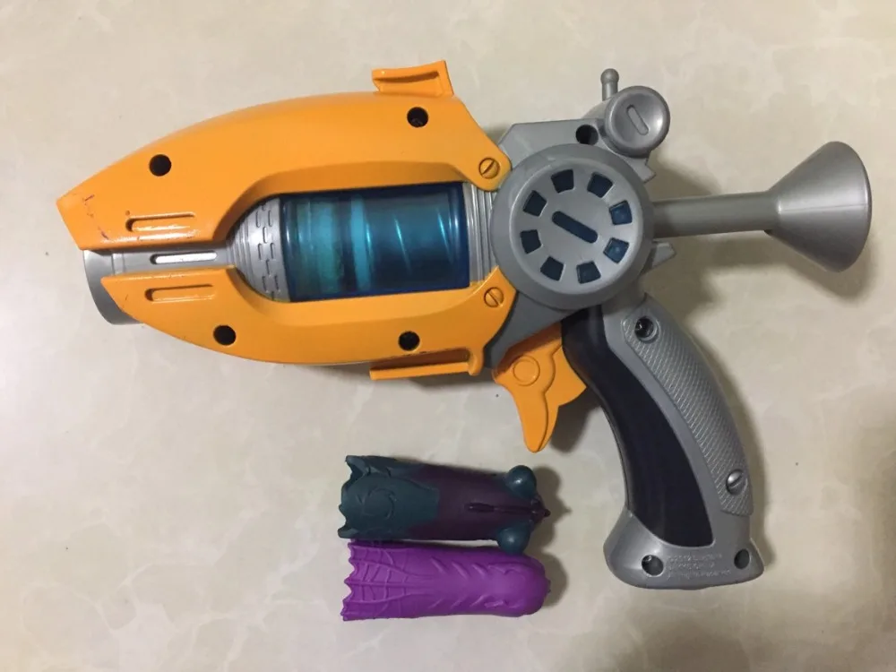 Горячая продажа мультфильм аниме Slugterra Play Shot Gun игрушка дать 2 пули 1 фигурку как