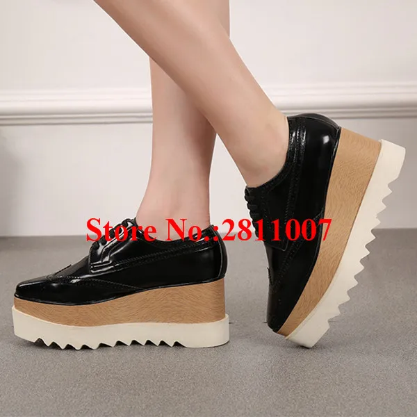 Sapatos Mulher Женская металлизированной кожи лазерной Цветочные вырезами Для женщин