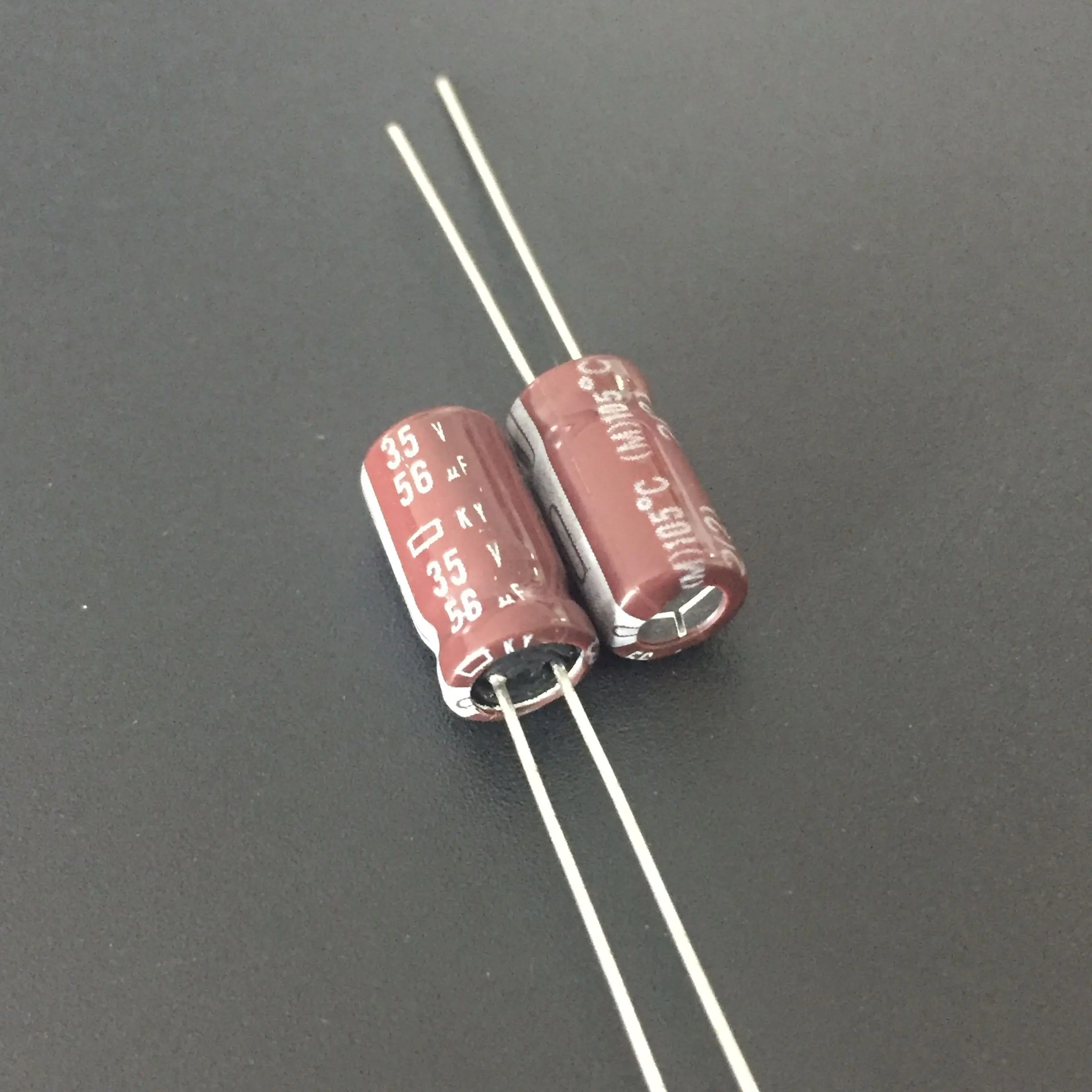 

100pcs 56uF 35V NIPPON KY Series 6.3x11.5mm Low ESR 35V56uF Aluminum Electrolytic Capacitor