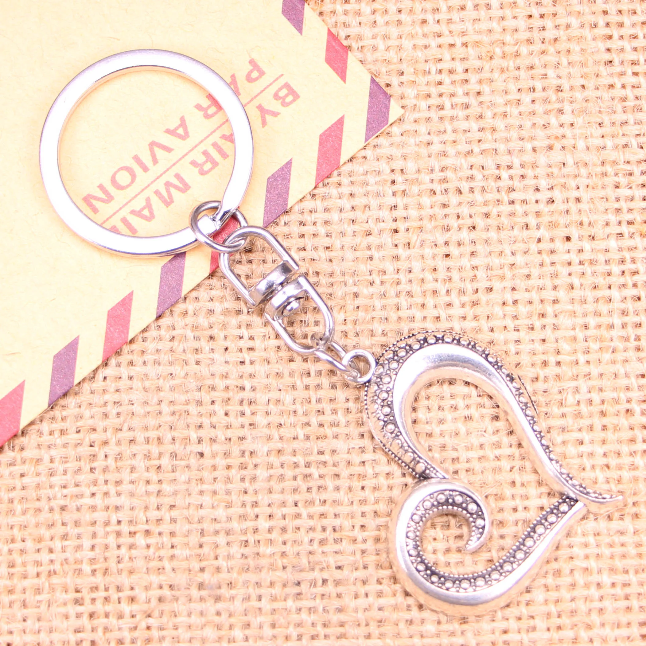 

20pcs New Fashion Keychain 38x36mm hollow heart Pendants DIY Men Jewelry Car Key Chain Ring Holder Souvenir For Gift