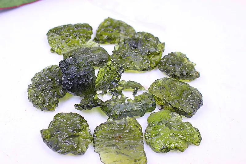 5-6g/ lot Natural moldavite pendant moldavite nunatak energy stone dream apotropaic