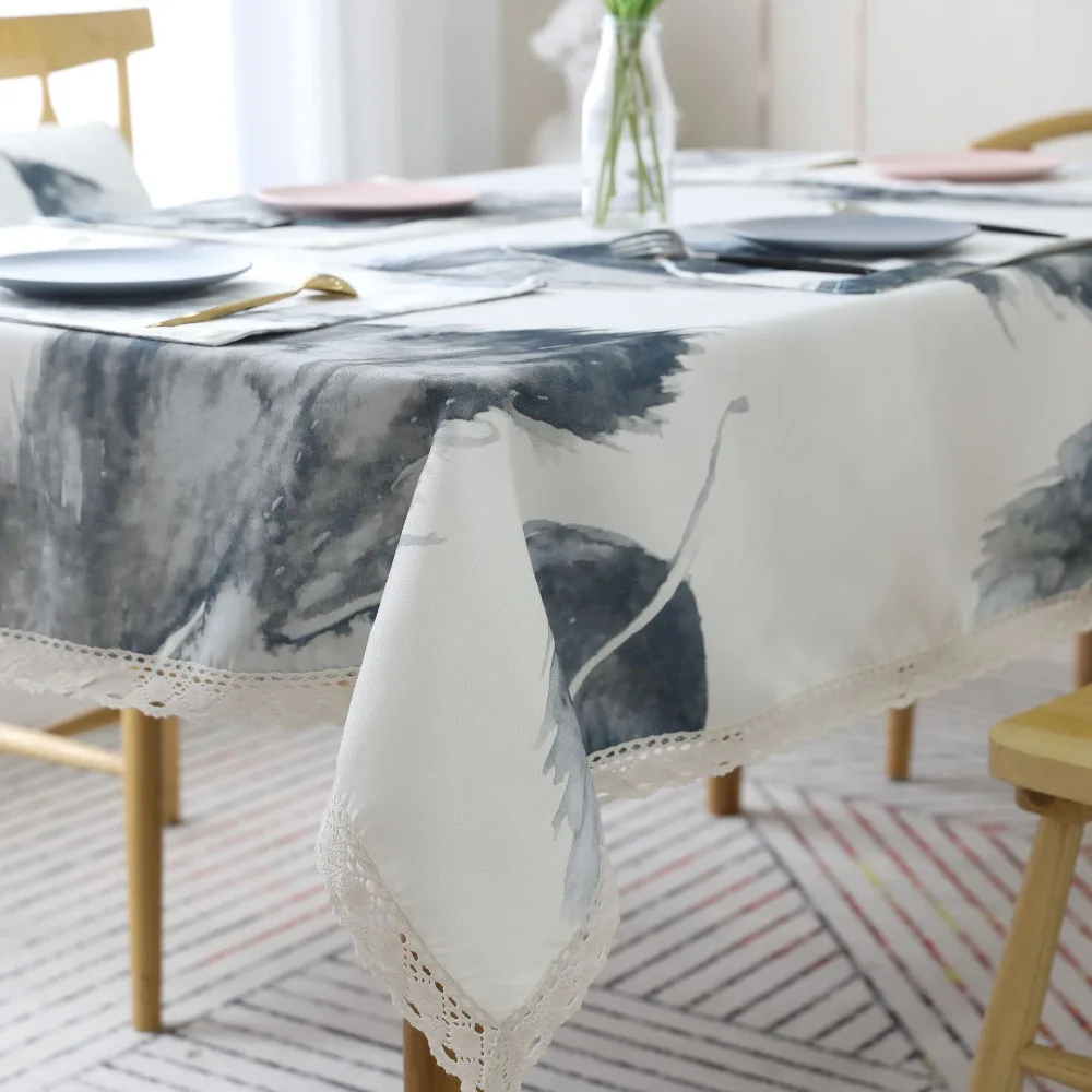 Бежевая скатерть с принтом перьев Кружевная декоративная прямоугольная