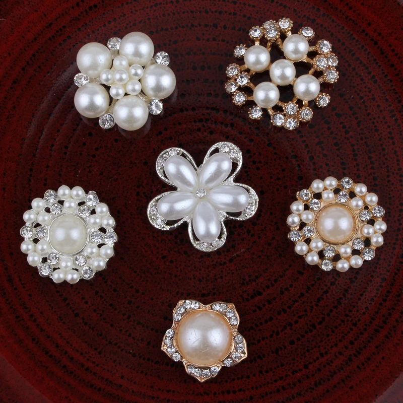 

30PCS Hot Fix Vintage Clear Metal Rhinestone Buttons Bling Flatback Flower Centre Crystal Pearl Button for Wedding Embellishment