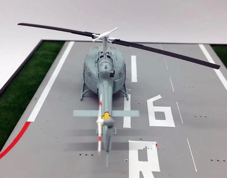 UH-1F Iroquois Huey вертолет 37th анис 1979 самолет 1/72 не литья под давлением easy model