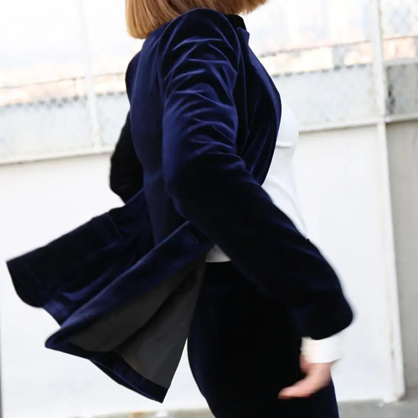 Женский бархатный блейзер на одной пуговице золотистый Повседневный облегающий