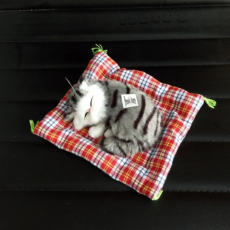 Модель спящего кота из искусственного полиэтилена и меха милая серая котенок