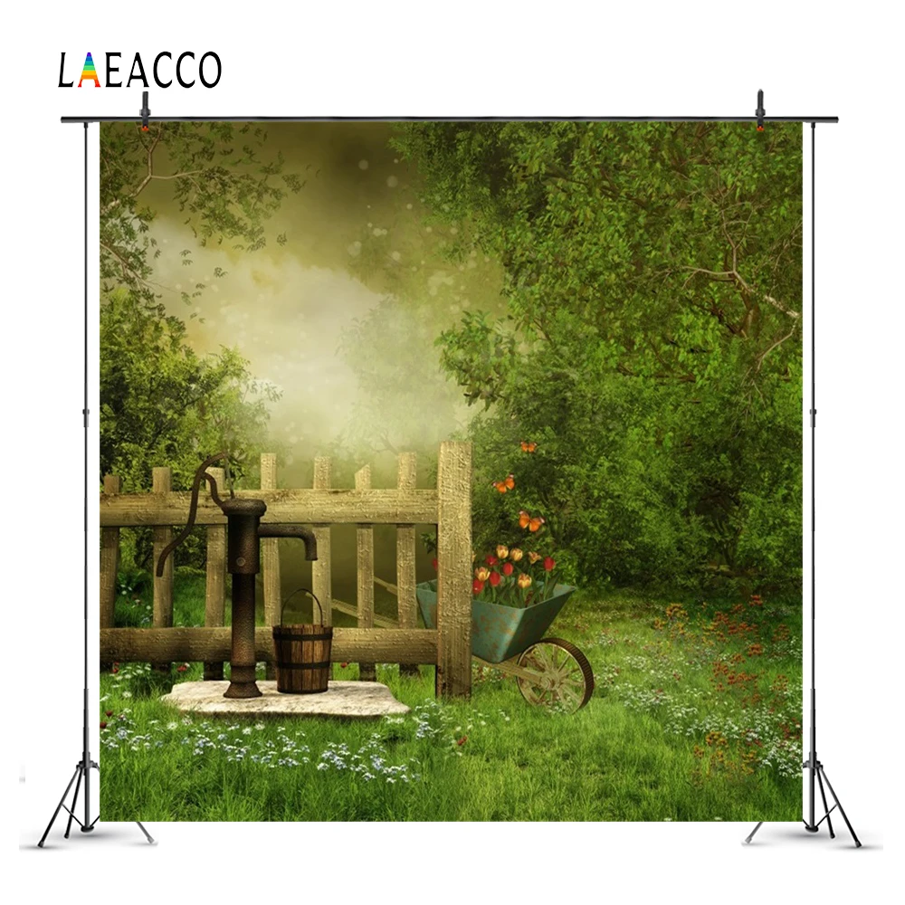 Laeacco Фотозадники для новорожденных на фоне деревенского забора из дерева и травы с колодезным насосом.