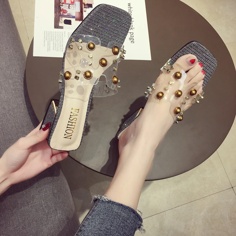 Женские босоножки с заклепками прозрачные сандалии квадратным носком модные