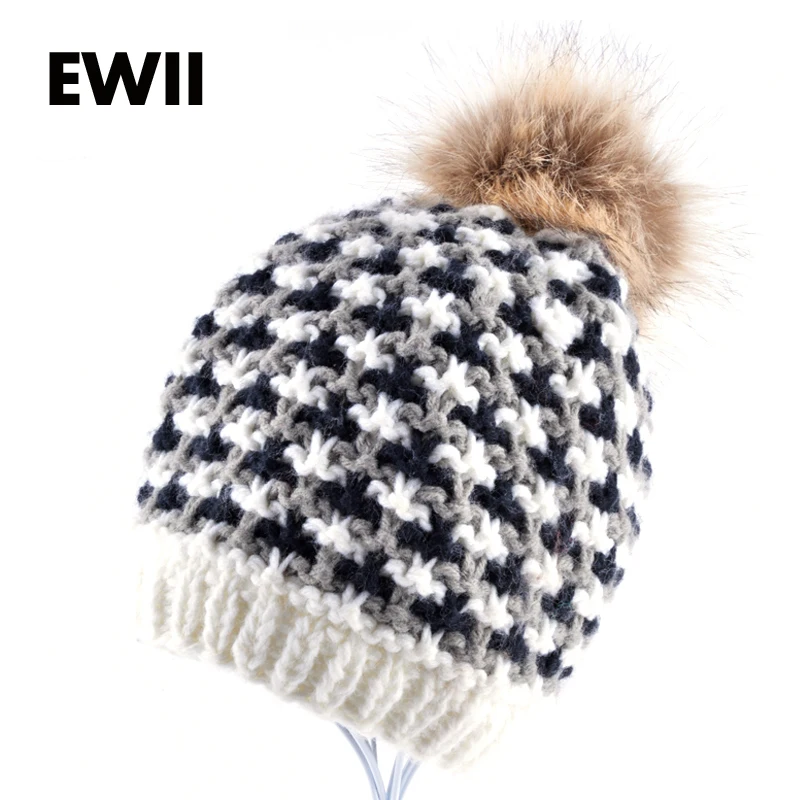 

Moda brand plover case winter women hat beanies female hand-crocheted wool caps knitted cap Imitation fur ball hats for women