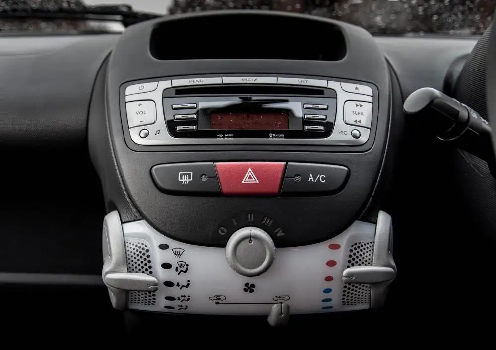 Автомобильный радиоприемник со встроенным GPS Wi Fi без потерь разрешение