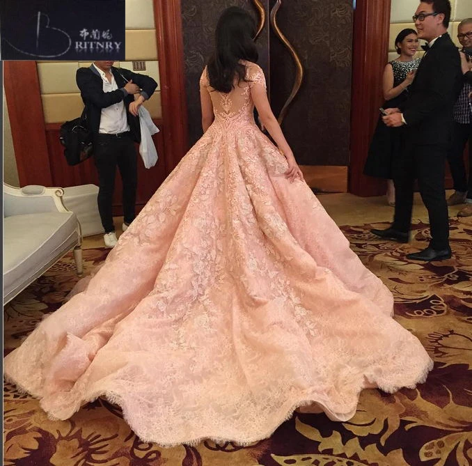 2018 New Arrival vestidos de novia Lace Wedding Dress Ball Gown Appliques Luxury Pink Bride Dress