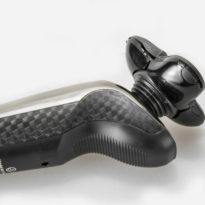 Чу Чэн Ротари Четыре Лезвия Мужчины Аккумуляторная Электробритва Бритья