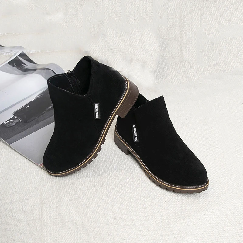 Ботинки женские ботильоны на молнии из флока с круглым носком теплые мягкие