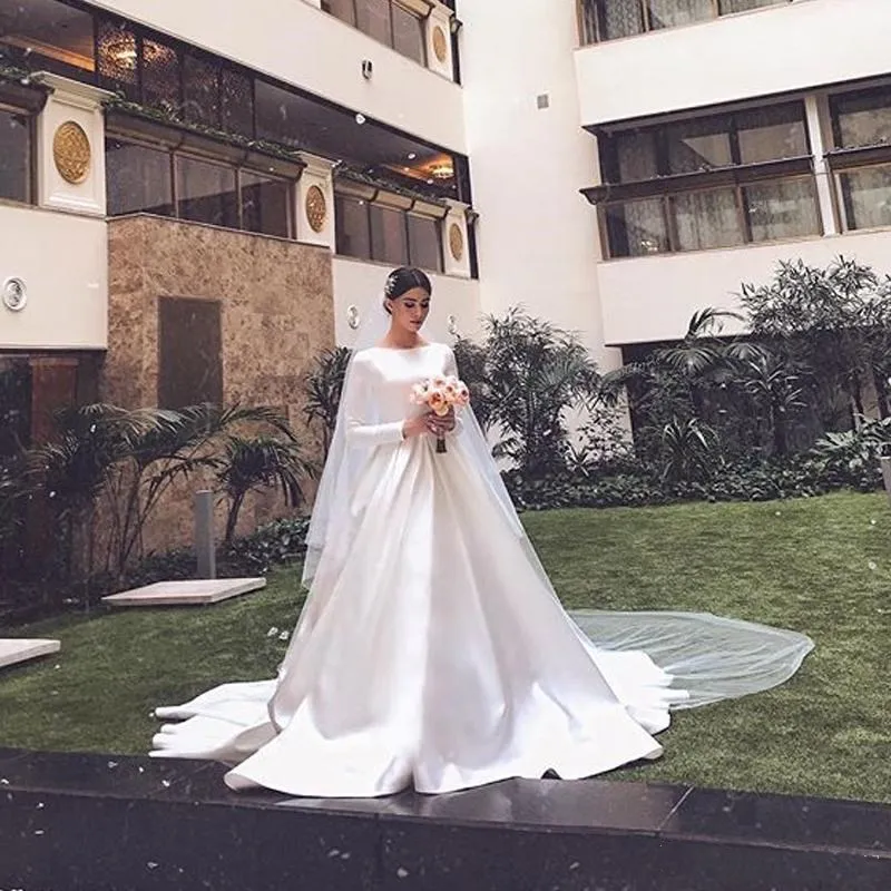 2021 простые изящные белые атласные мусульманские свадебные платья с круглым