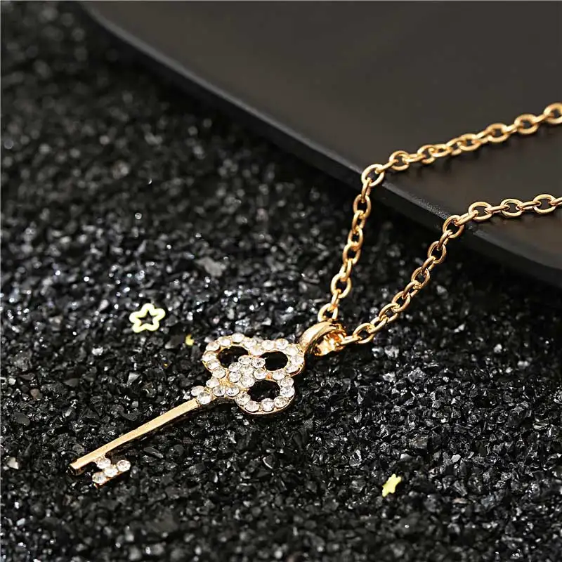 Корейское короткое ожерелье с полым ключом miss you Yun Eunhea|necklace key|key necklace pendantkey silca |