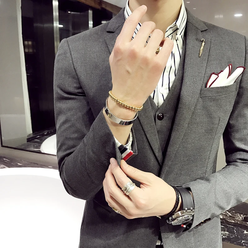 new Suits Suit the stylist three-piece SJT46 - P300 66.4% polyester 30.5% viscose 3.1% spandex