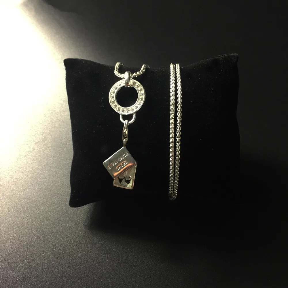 Женская спортивная шкатулка для обуви серебристого цвета|box charm|shoe charm silversilver shoe |