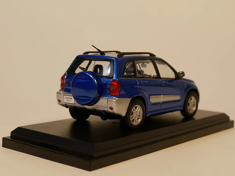 Авто ИНН NOREV 1:43 toyota RAV4 2001 литьевая модель автомобиля| |