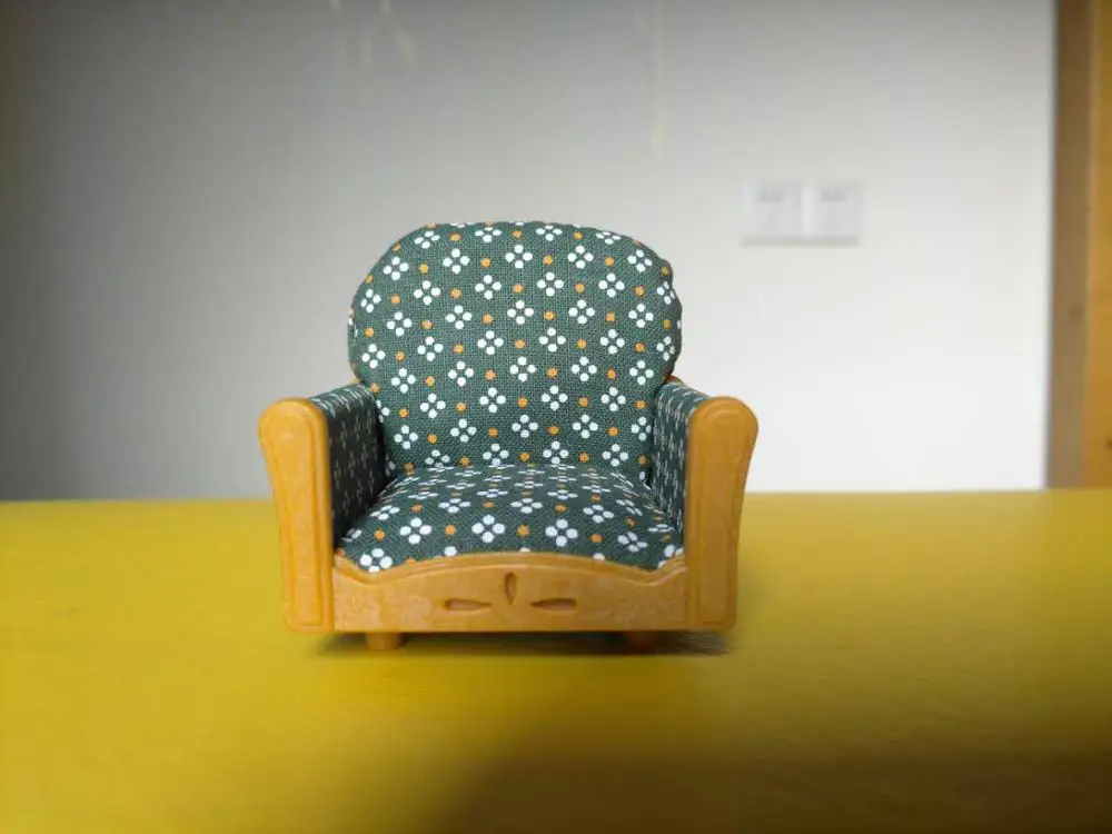 sofa without doll Мини-диван, мебель мини размера, мини-фигурка, игрушка для детей, подарок - Цвет: sofa without doll