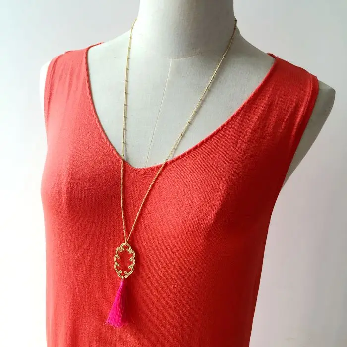 Модное Горячее предложение ожерелье с шелковой кисточкой богемная Длинная