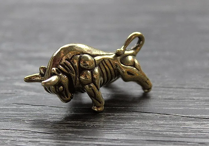 

Цельный латунный брелок с подвеской в виде быка для повседневного использования