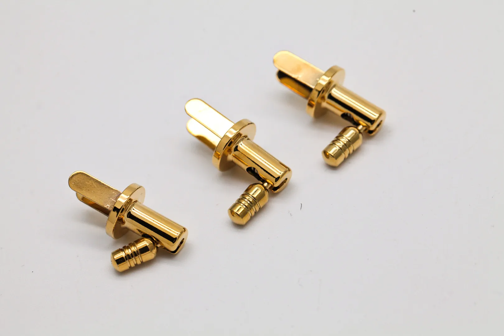 

2pcs/set Rotary Folding Lock Twist Lock Folding Lock Brass Plated 18K Gold Buckle 39mm for Bag