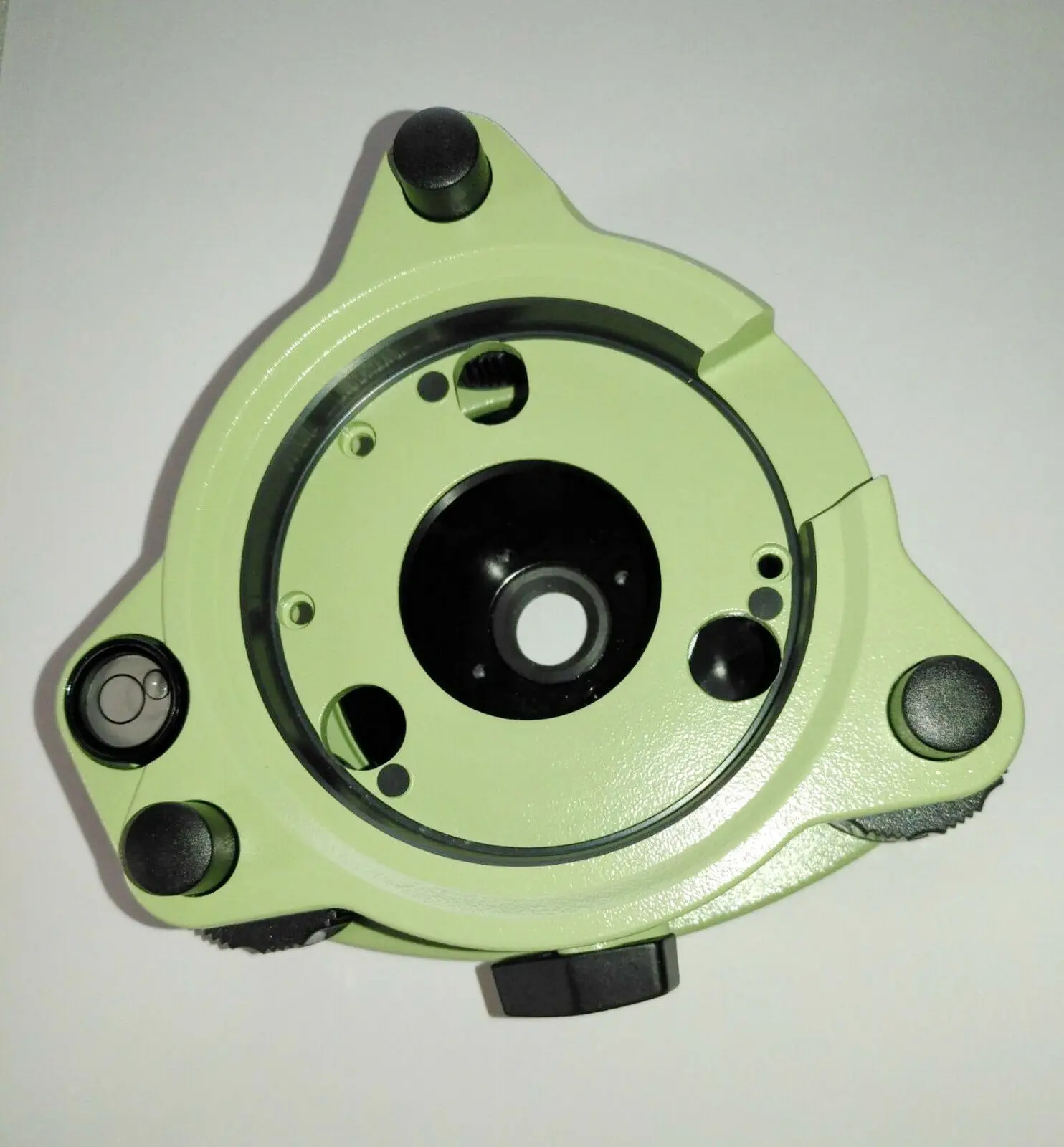 

NEW GREEN THREE-JAW TRIBRACH WITHOUT OPTICAL PLUMMET Fits TOTAL STATION