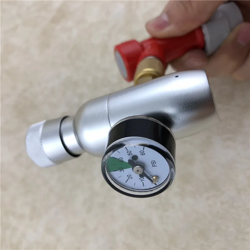 Премиум портативный CO2 бочонок зарядное устройство Регулятор 0-60psi для