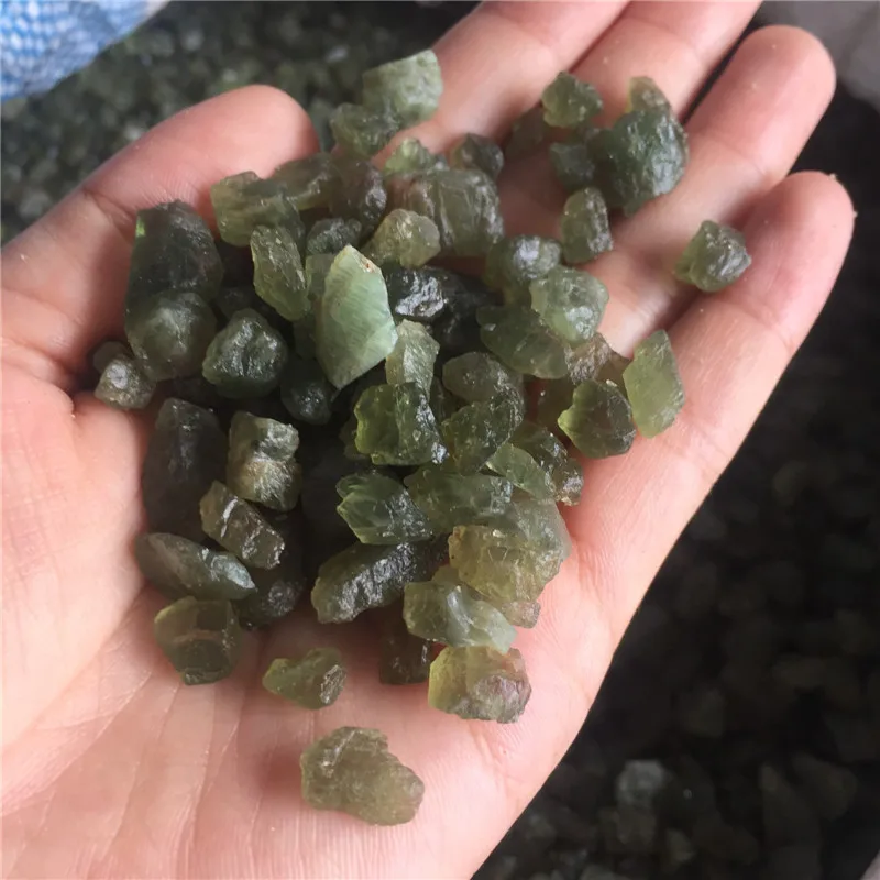 100 г натуральные камни и минералы зеленая апатита тонущие необработанные