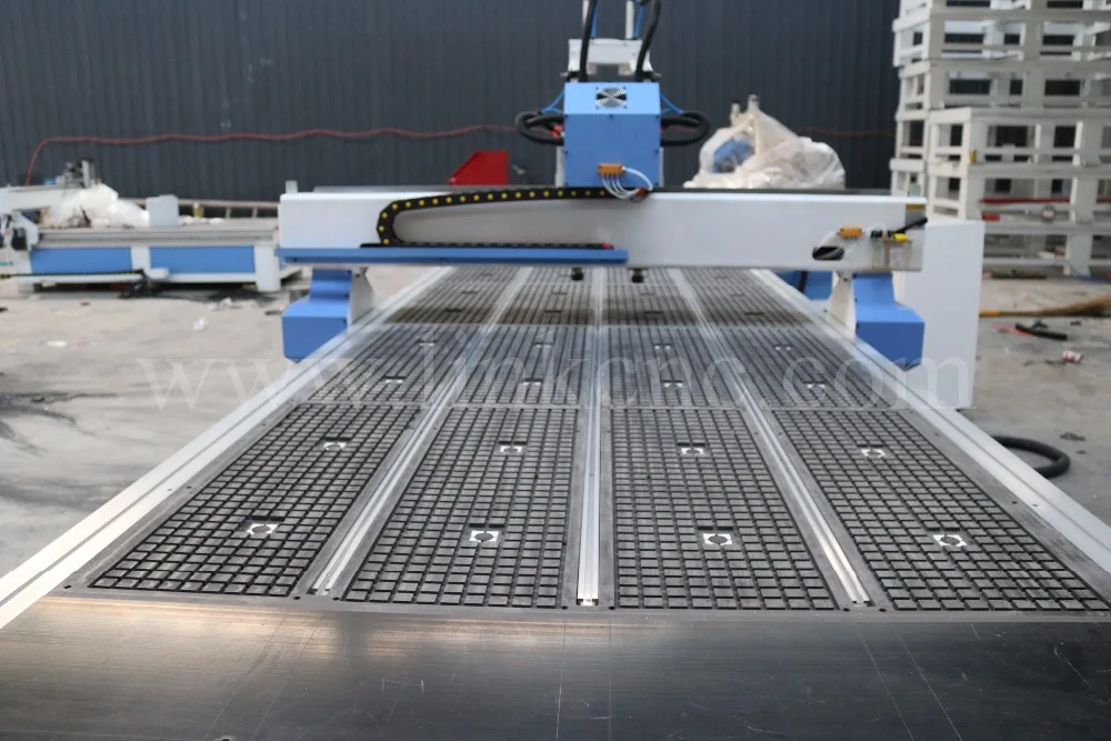 CE ISO сертификация 3d резьба по дереву cnc маршрутизатор машина/cnc машина с
