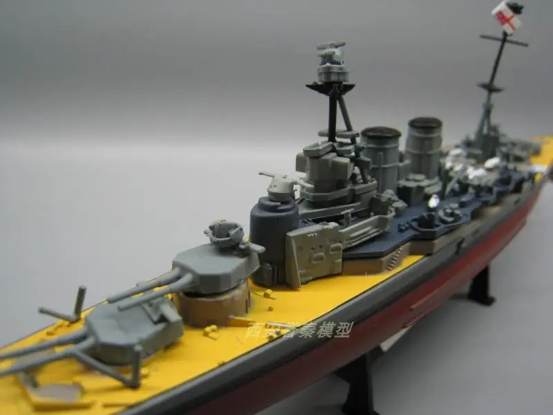 Модель военного корабля из литая металла масштаб 1/1000| |