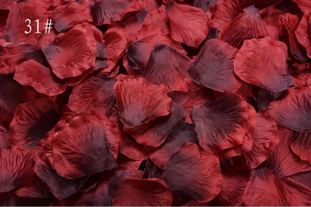 

5,000pcs 4.5*4.5cm Gradient Dark Red Rose Flower Leaves Petals For Wedding Party Holiday Venue Decoration Color-31