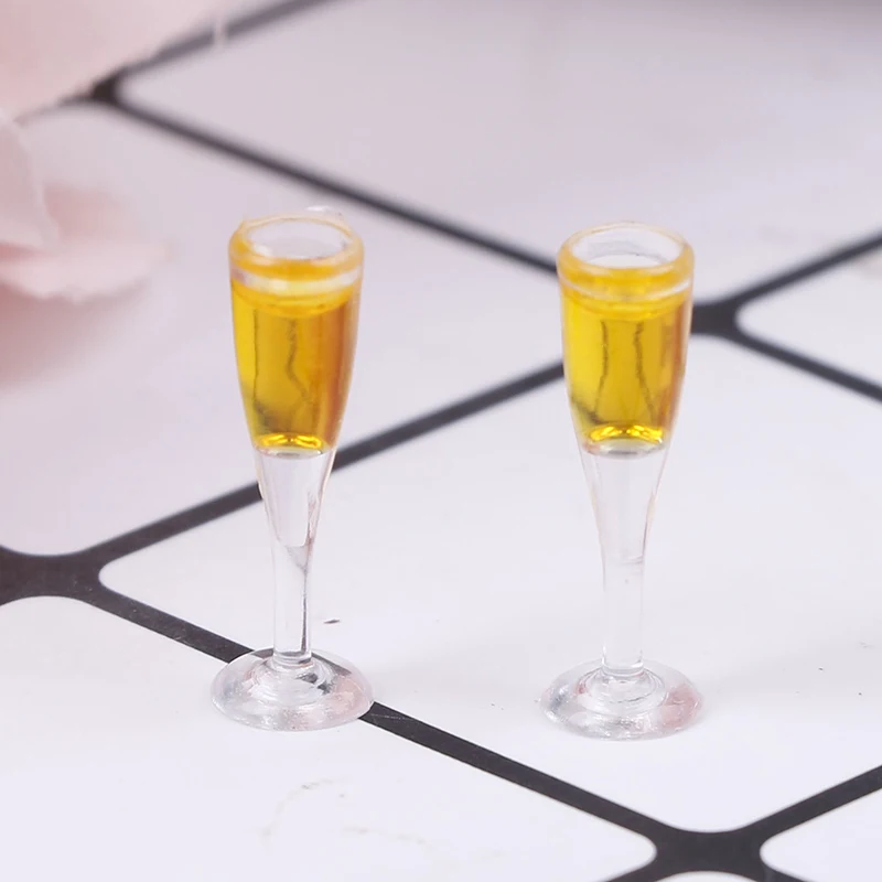 

2pcs 1:12 Resin Dollhouse Mini Champagne Lemon Water Cup Miniature Dollhouse Accessories Cups Toy Mini Decoration Gifts