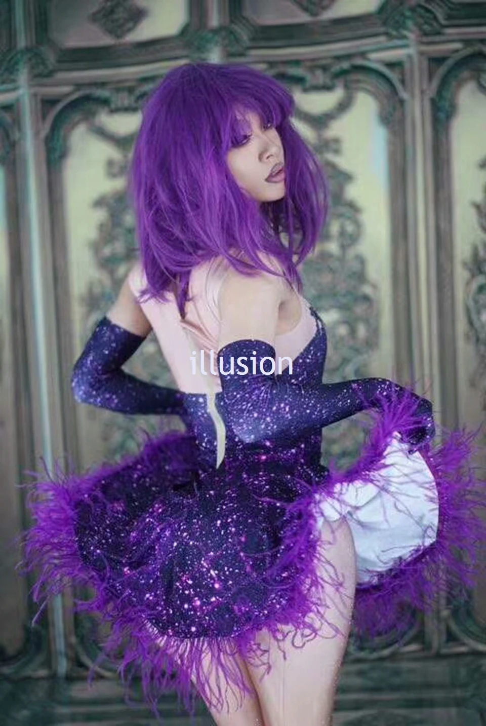 Женское мини-платье с кристаллами и перьями пикантный женский костюм для бальных