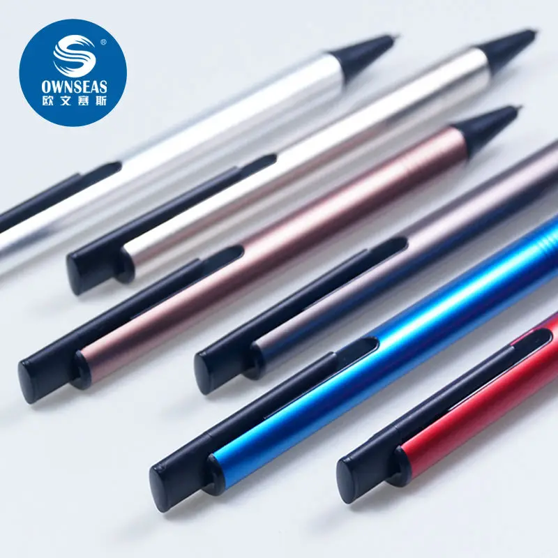 Стандартная шариковая ручка с индивидуальным логотипом бренда бесплатный