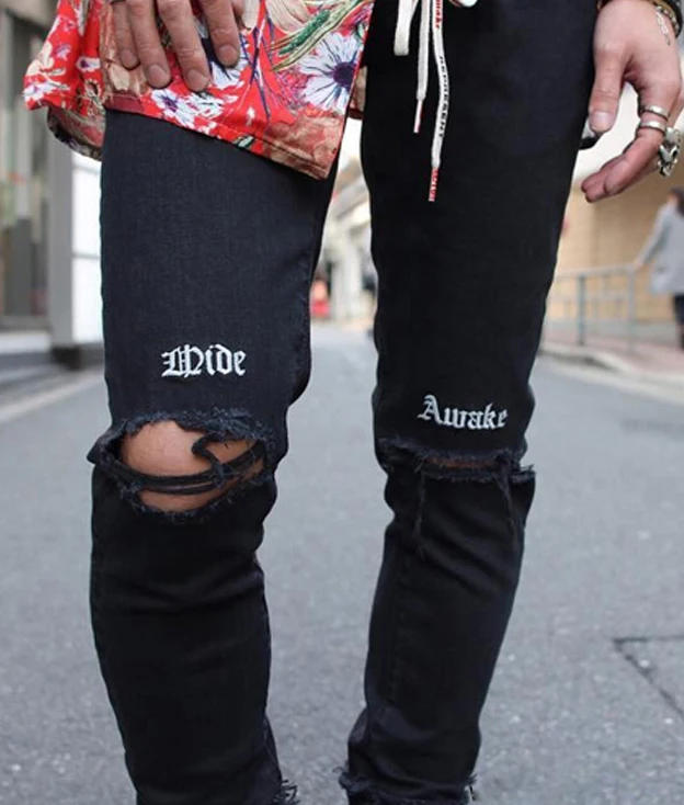 Мужские рваные джинсы с вышивкой черные облегающие байкерские в стиле хип-хоп 2019