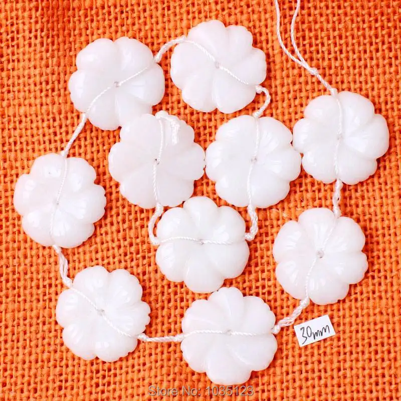 

30mm Pretty Natural White Jades Flower Shape Loose Beads Strand 10Pcs DIY Creative Jewellery Making w2870